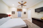 First Floor King Suite with Private Bathroom, Sleeps 2